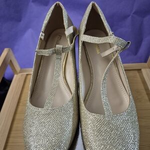 Women's Gold Mary Jane Shoes Size 11